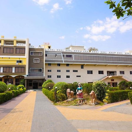 Hotel Sunrise N Resorts Nagpur Luaran gambar